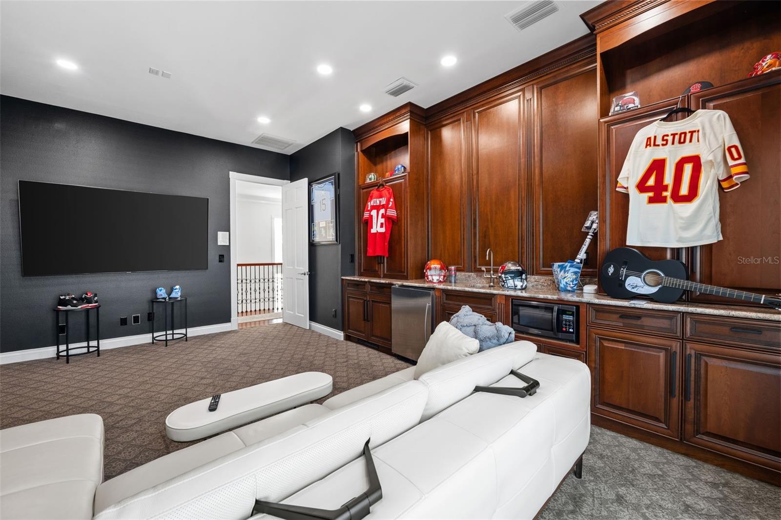 BAYWAY ISLES - Residential