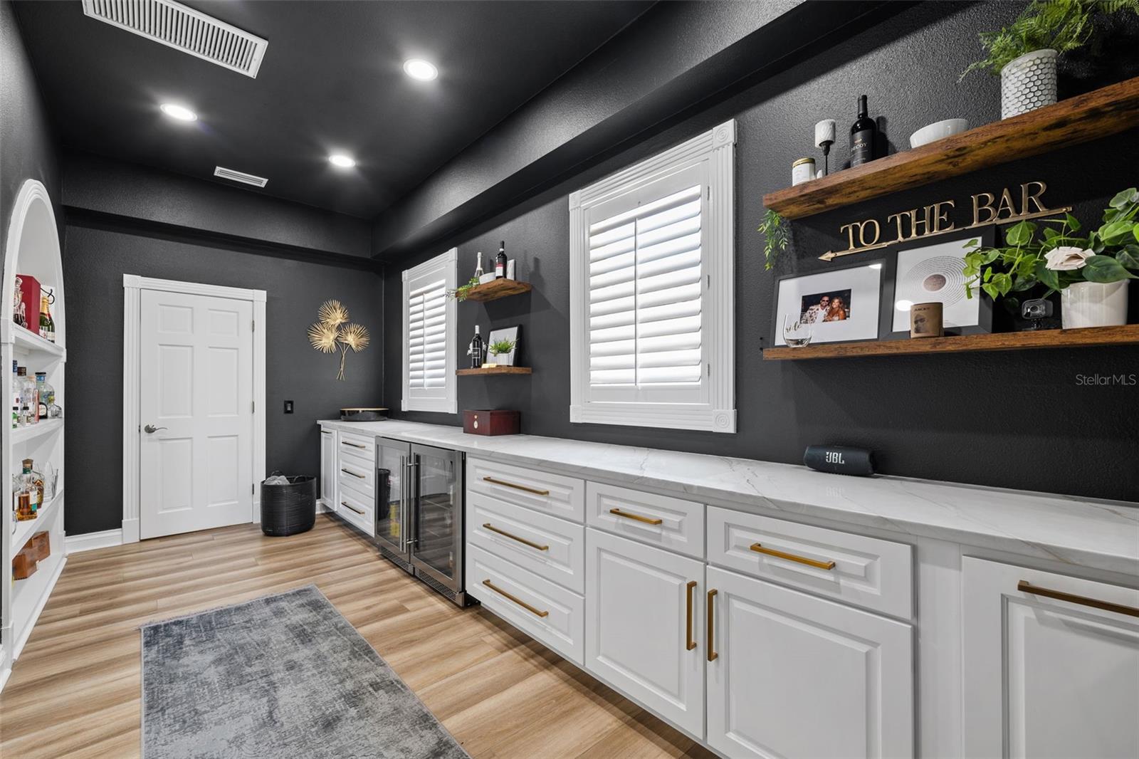 BAYWAY ISLES - Residential