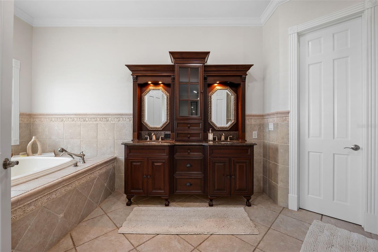 BAYWAY ISLES - Residential
