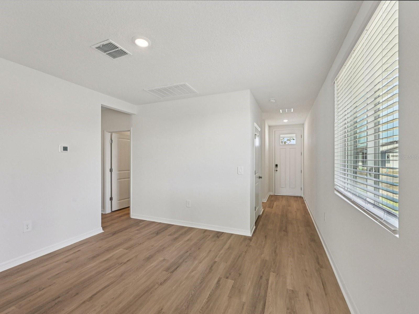 MAGNOLIA BAY - Residential