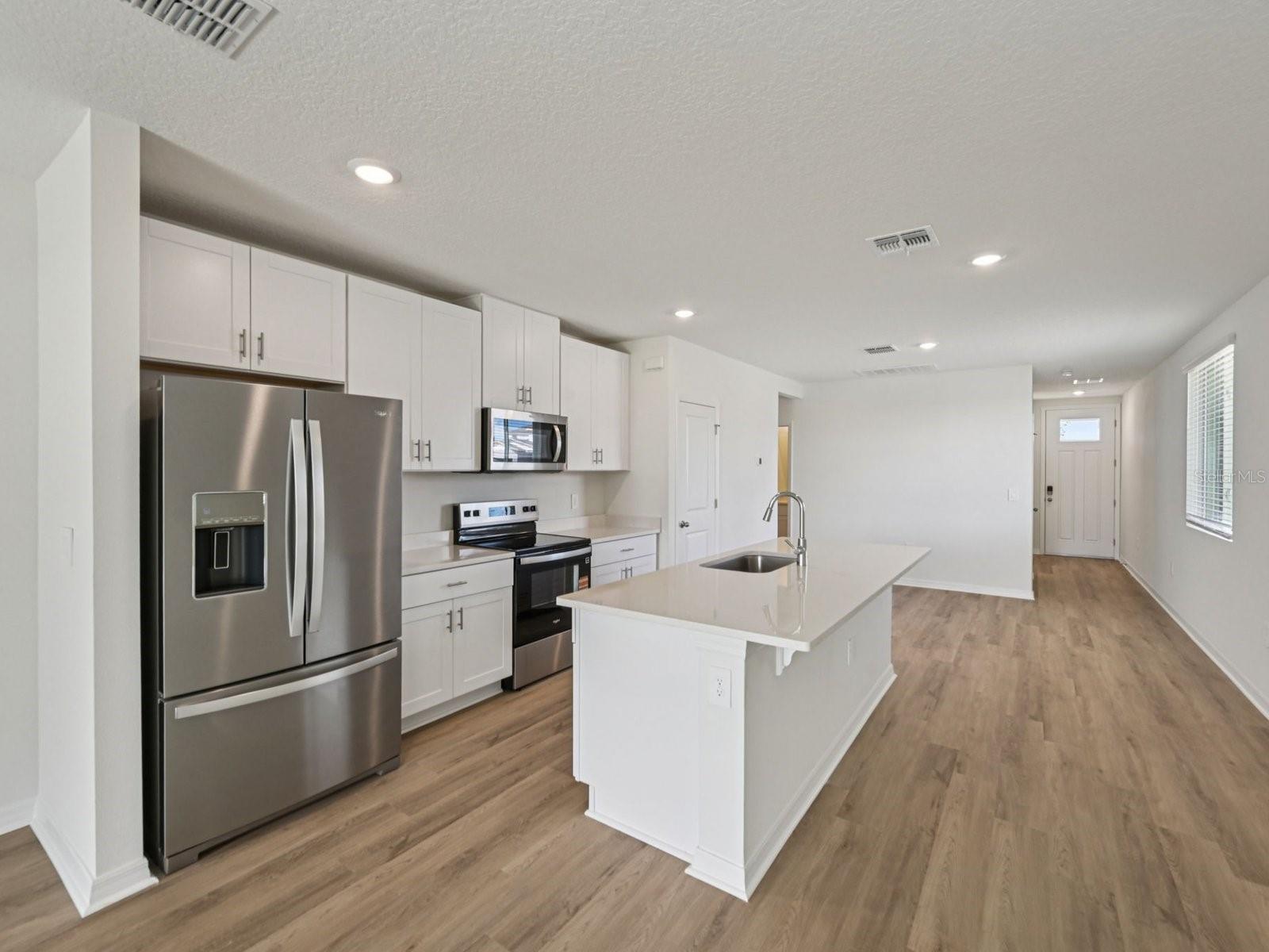 MAGNOLIA BAY - Residential