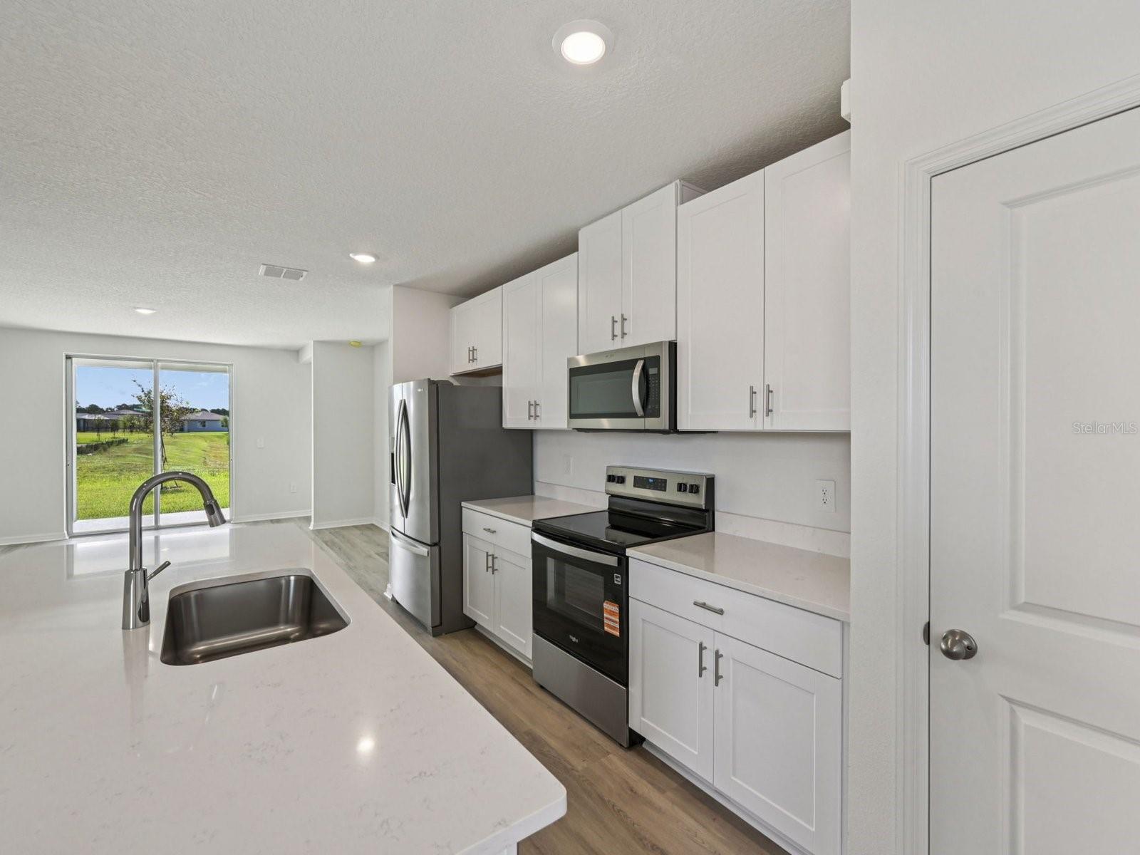 MAGNOLIA BAY - Residential