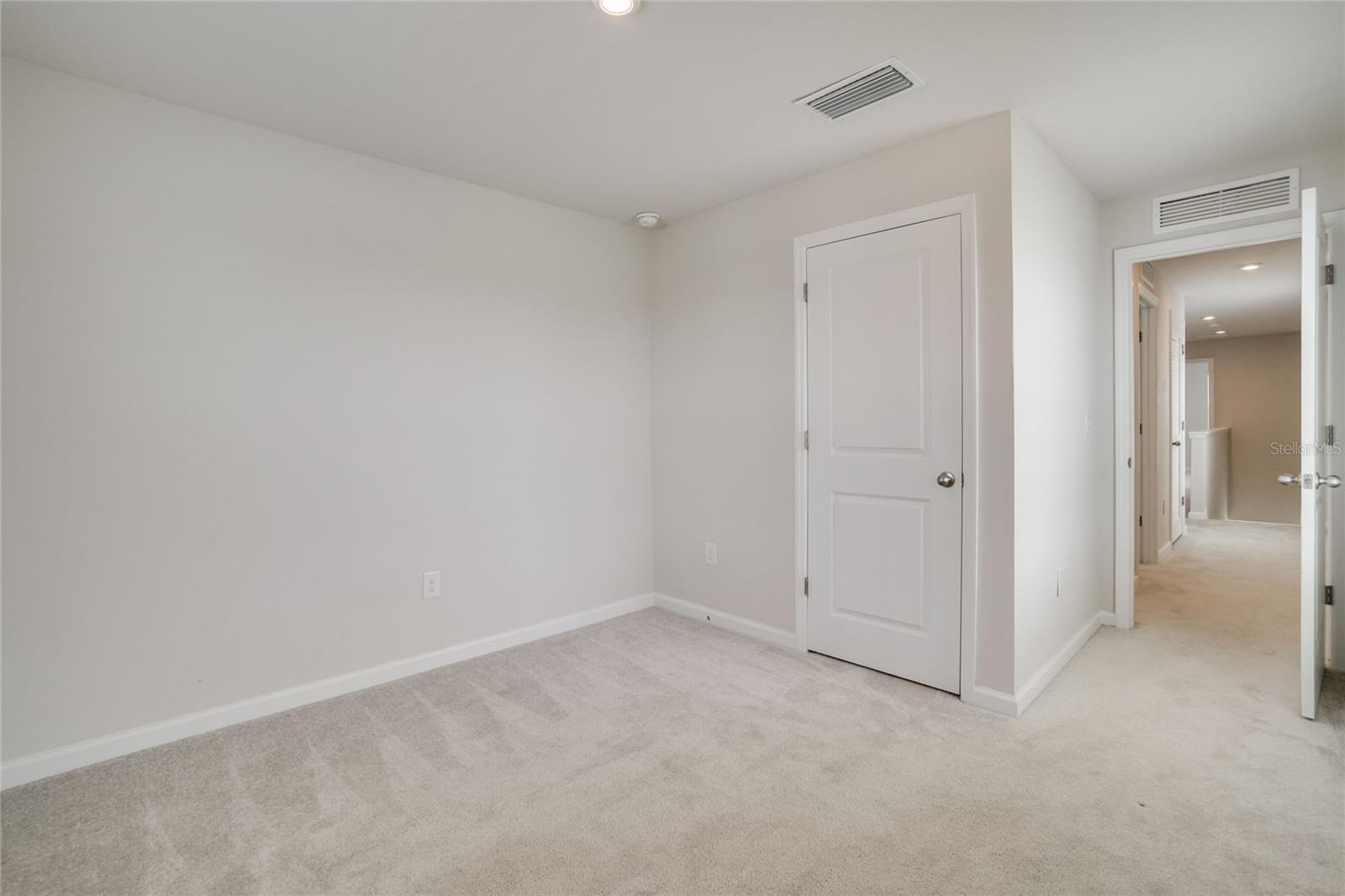 AVALON WOODS - Residential