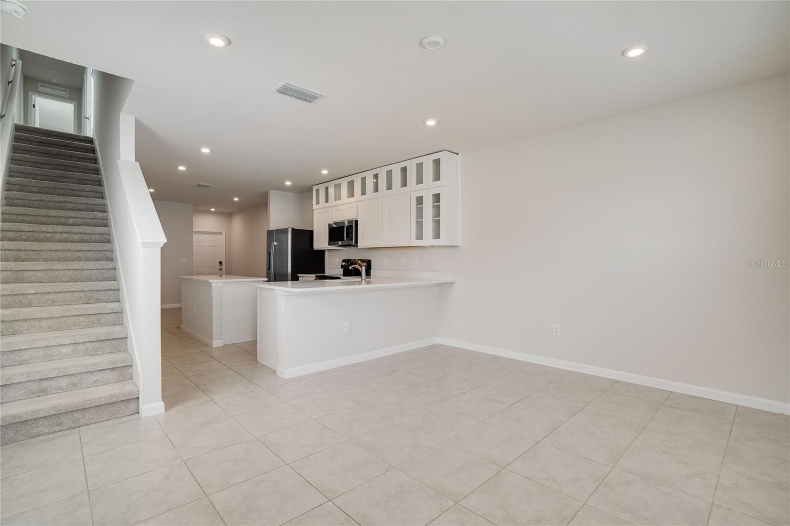 AVALON WOODS - Residential
