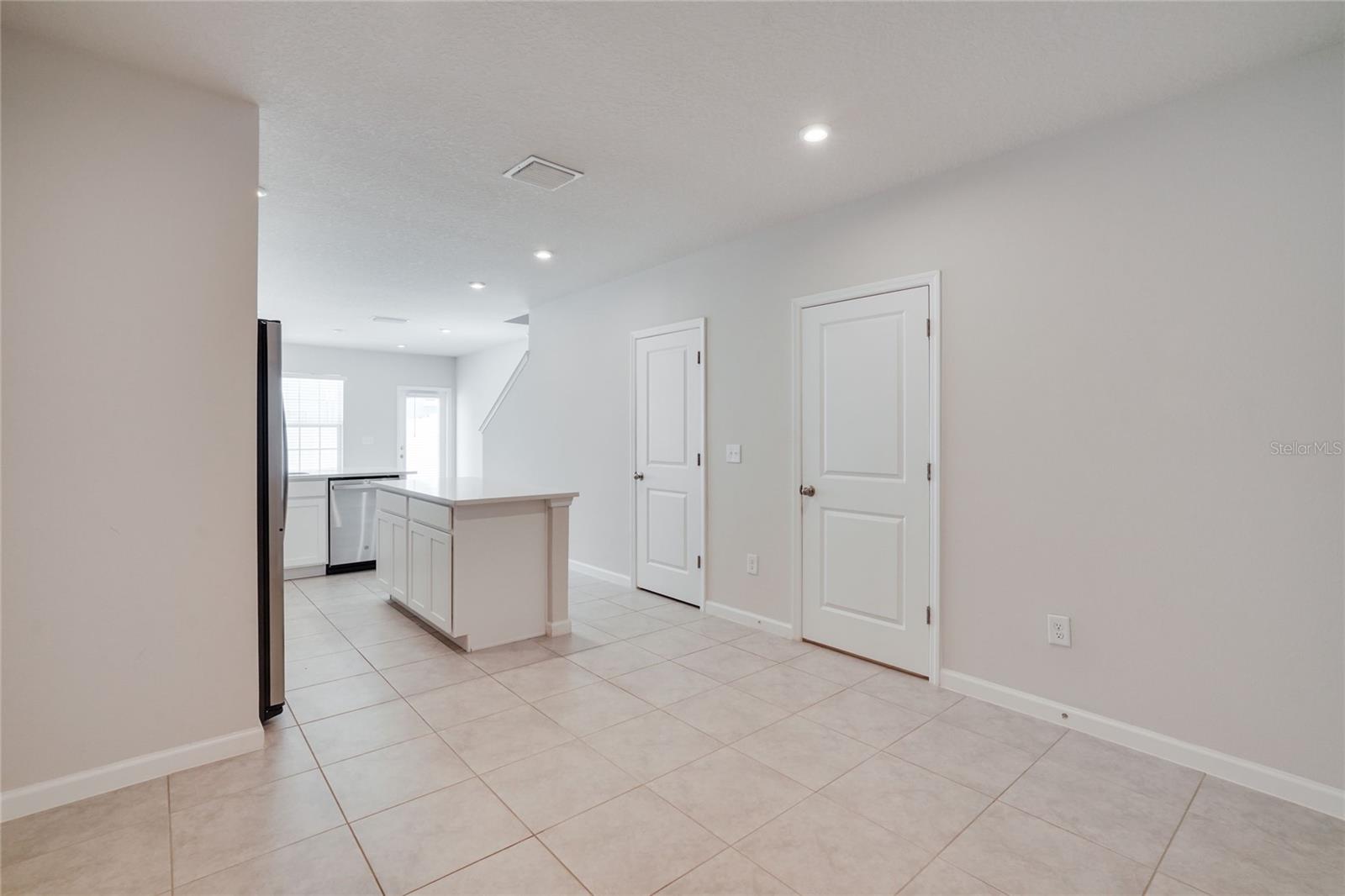 AVALON WOODS - Residential