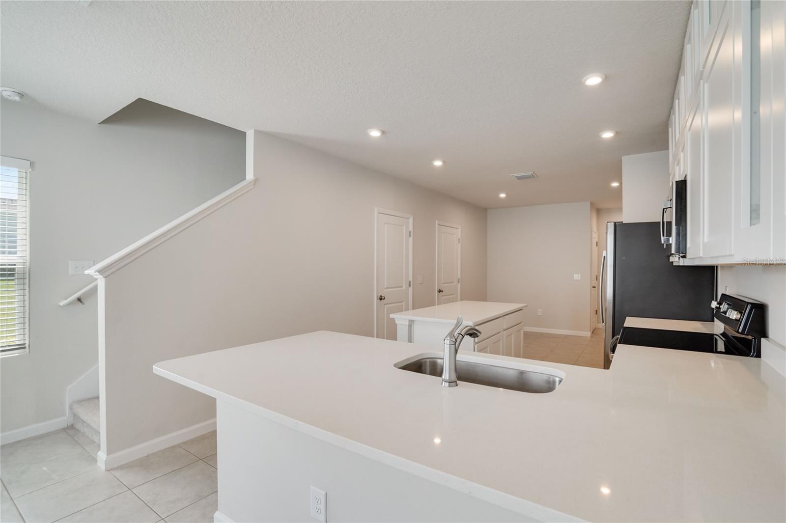 AVALON WOODS - Residential