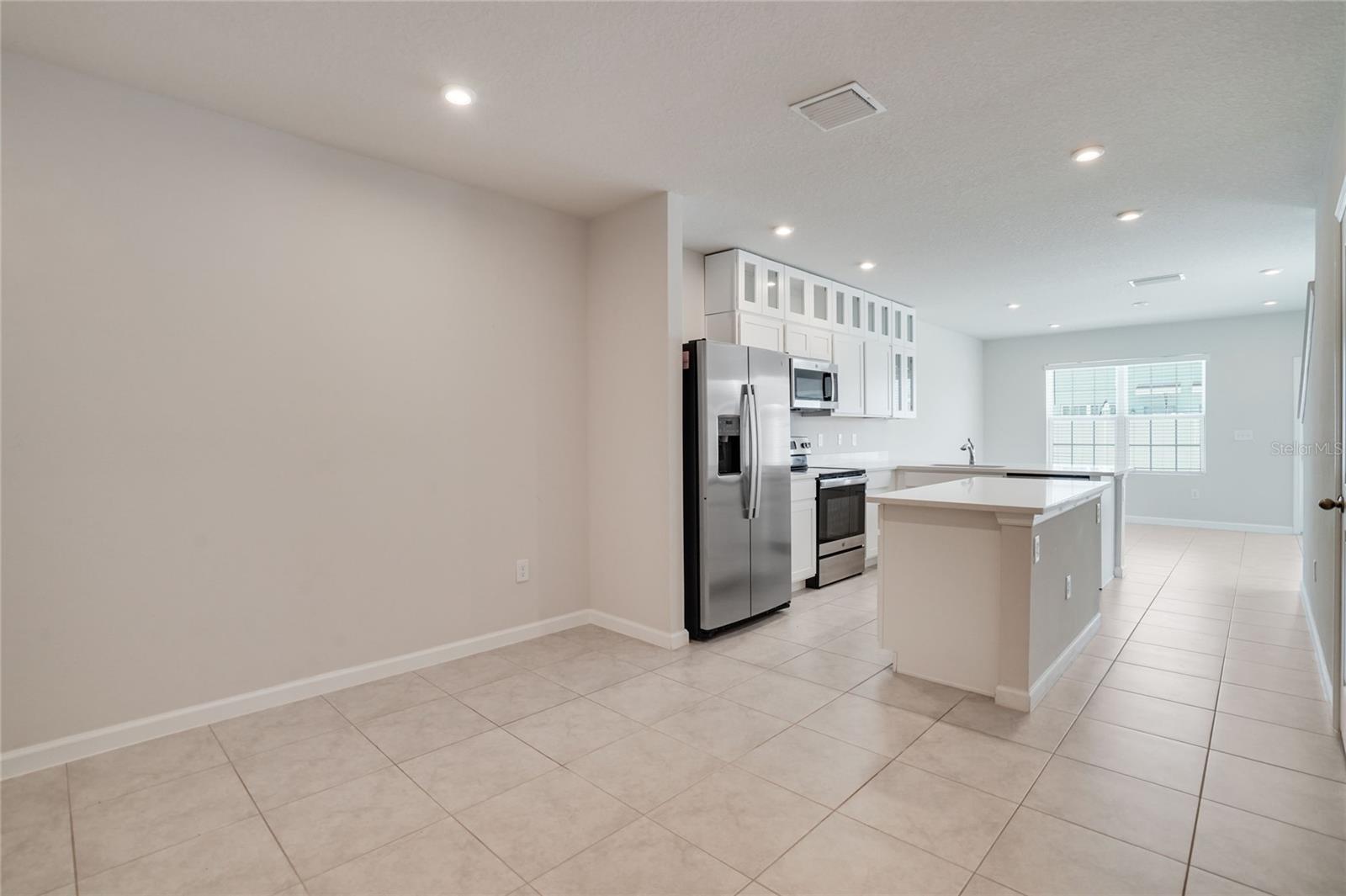 AVALON WOODS - Residential
