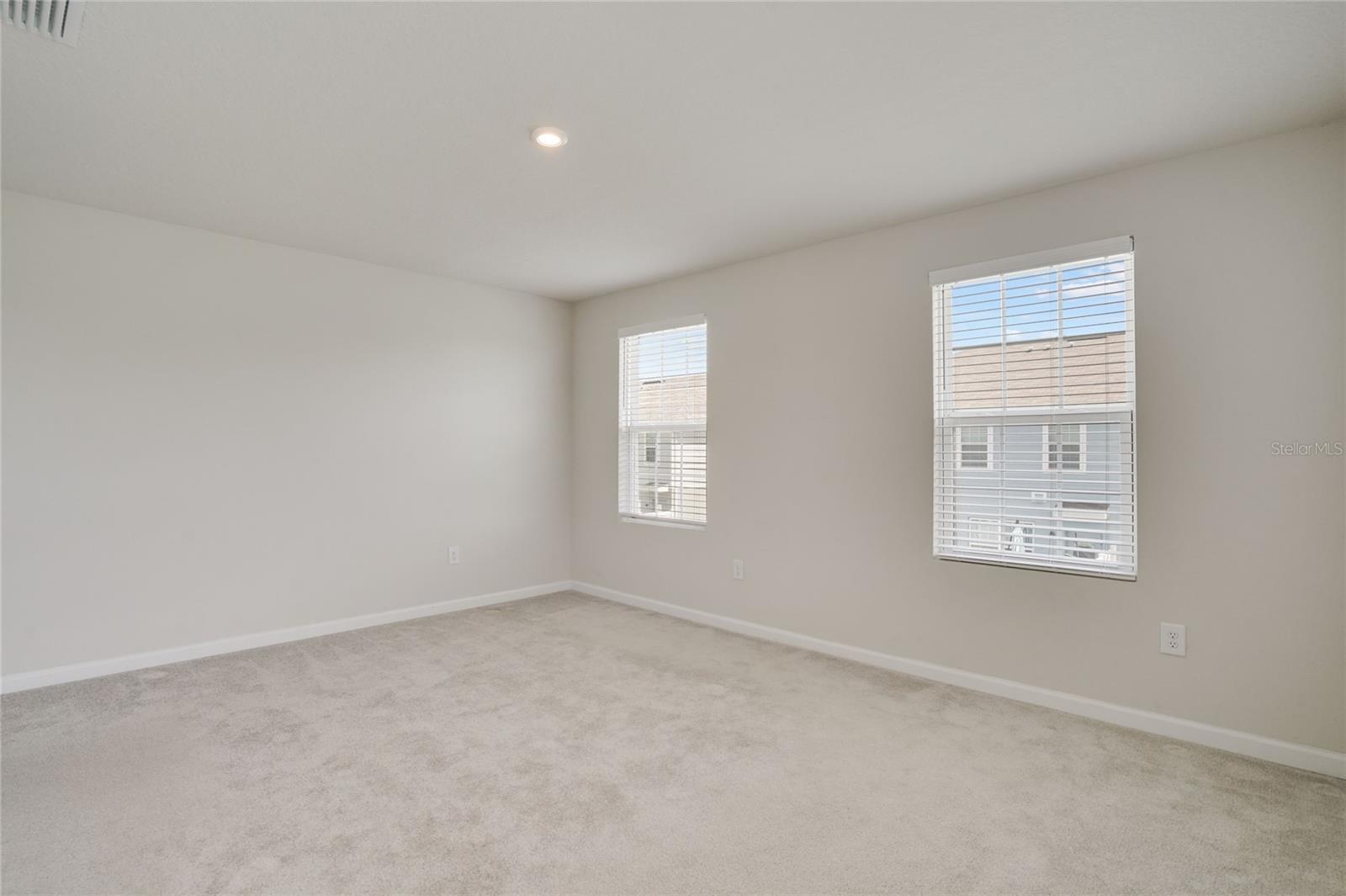 AVALON WOODS - Residential