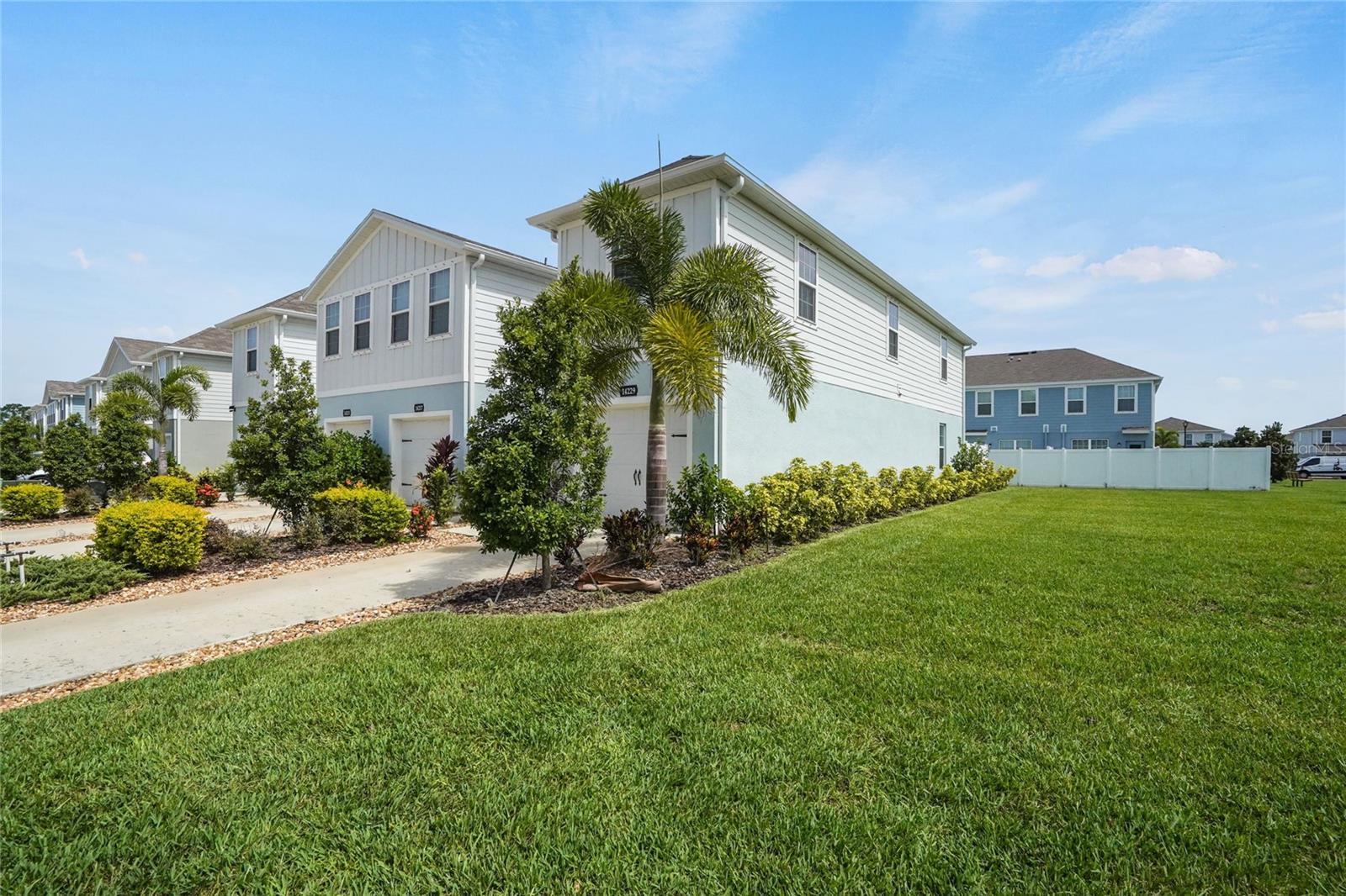 AVALON WOODS - Residential