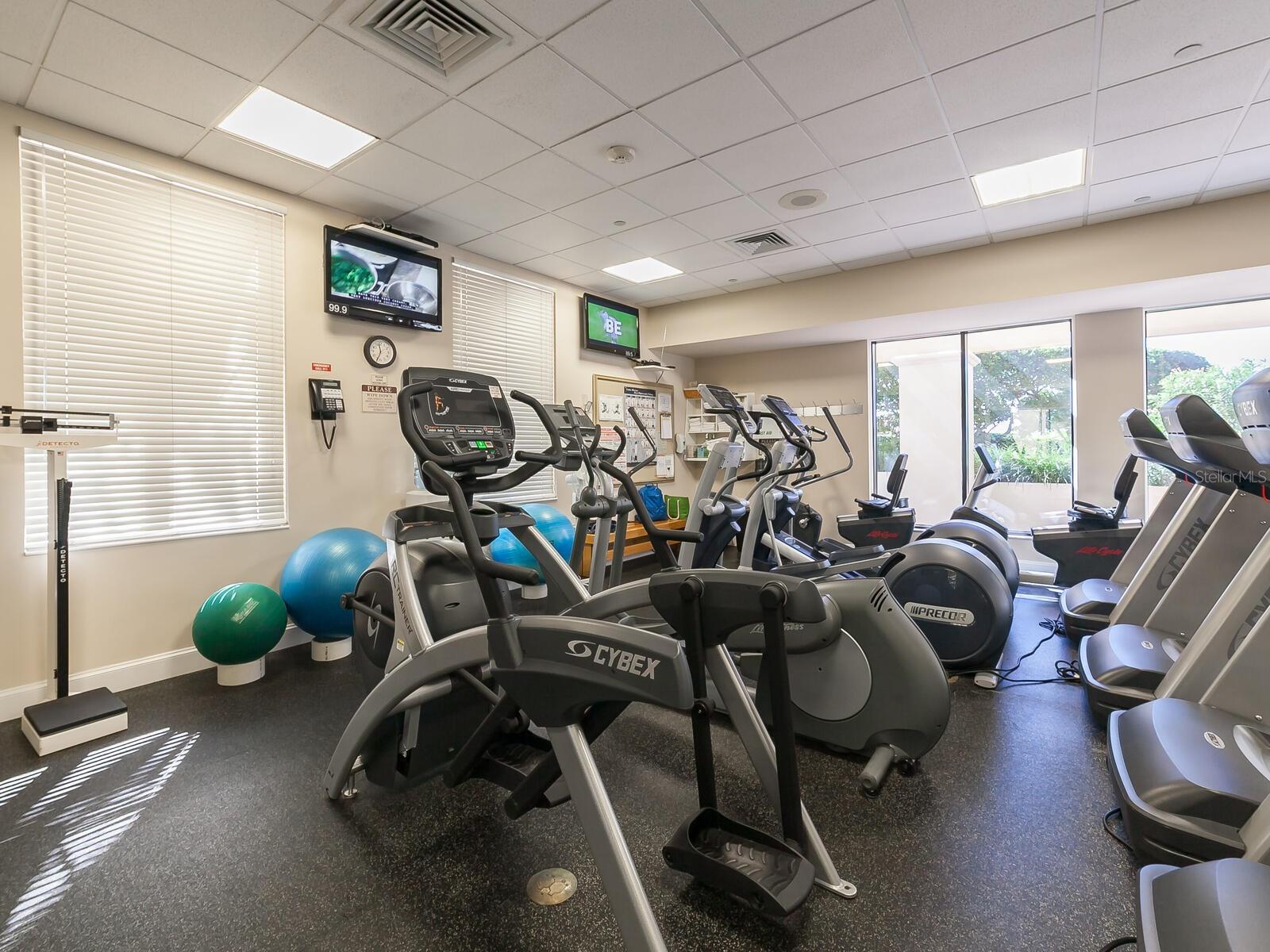 WATER CLUB I/LONGBOAT KEY - Residential