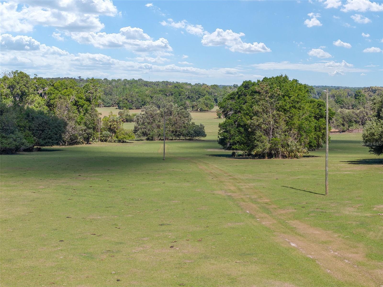 POWERS PLANTATION - Land