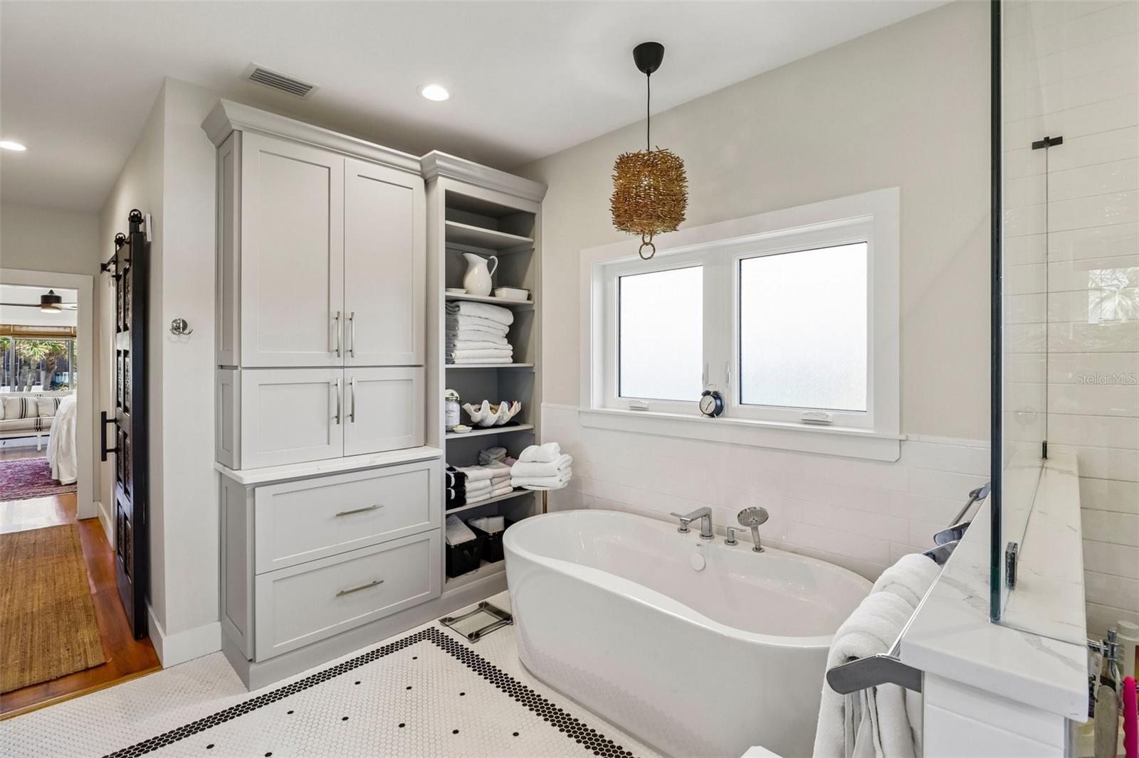 SILVER SANDS SEC D - Residential