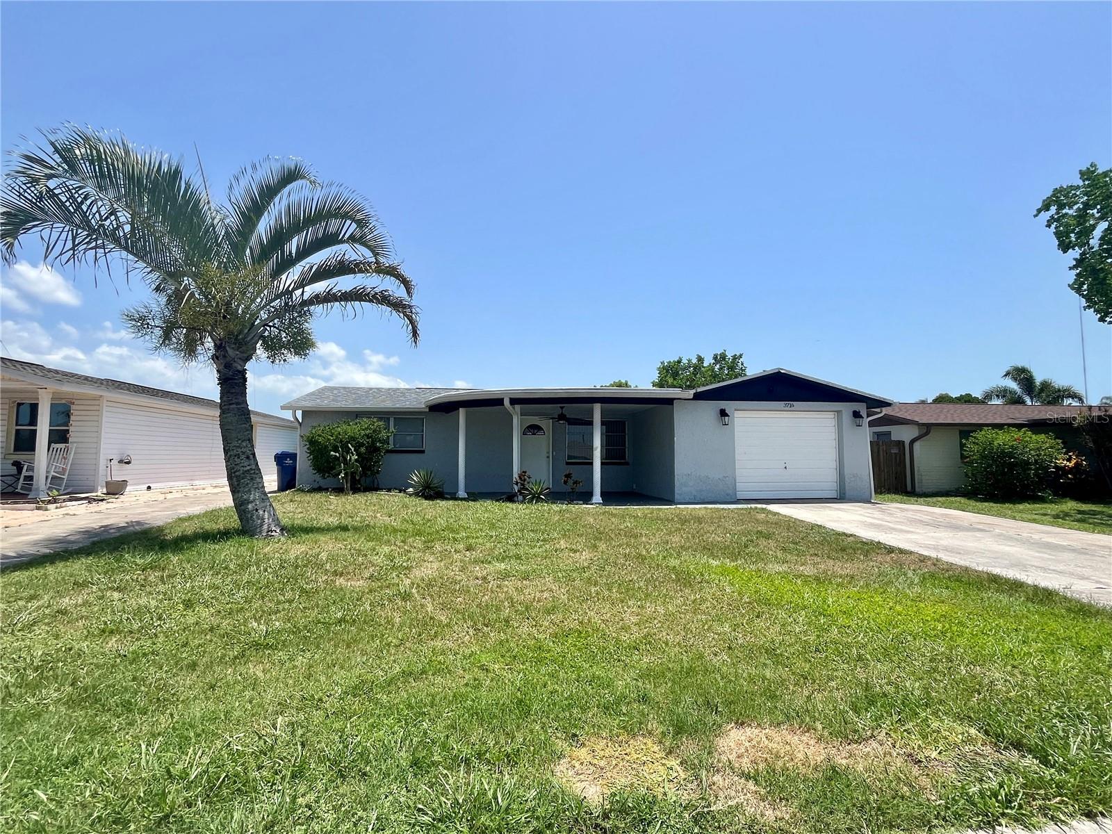 TAHITIAN HOMES - Residential Lease