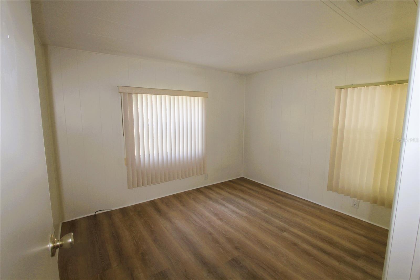 GOLDEN BAY COLONY PH 01 - Residential
