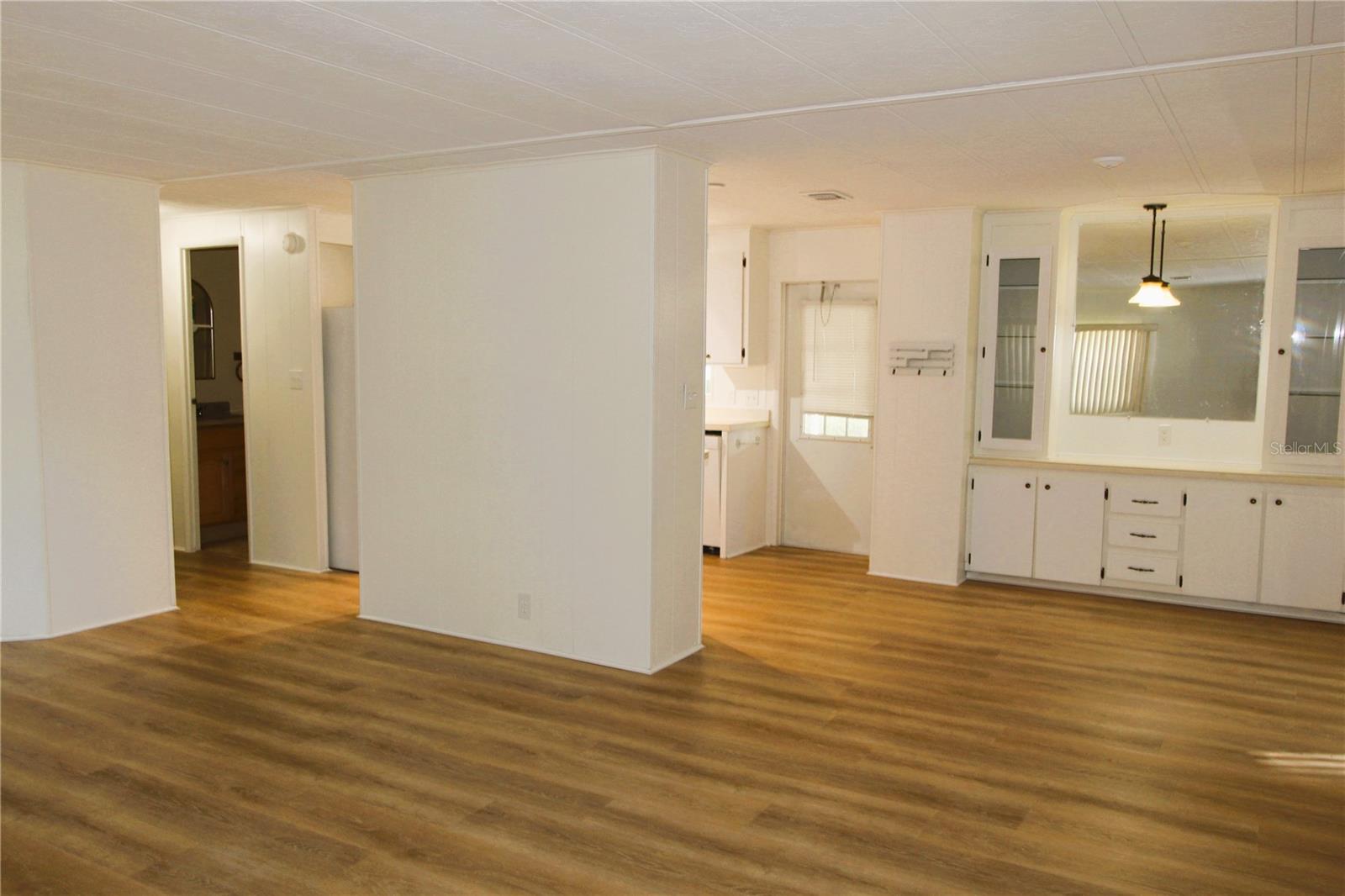 GOLDEN BAY COLONY PH 01 - Residential