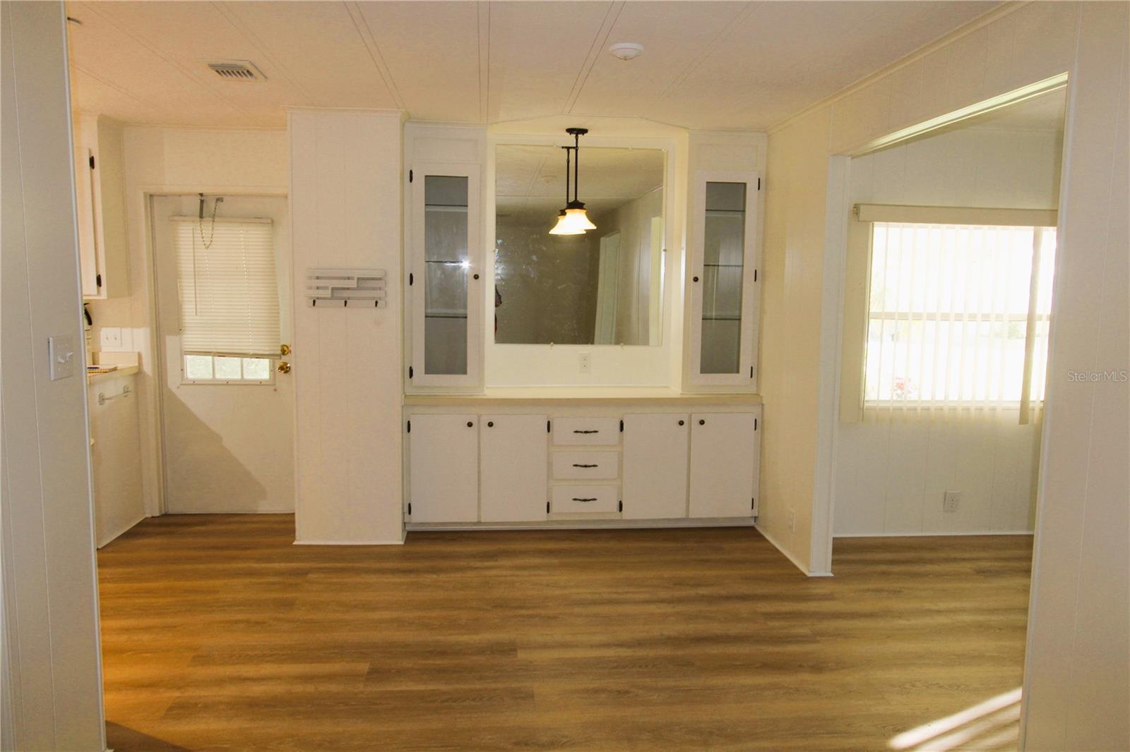 GOLDEN BAY COLONY PH 01 - Residential