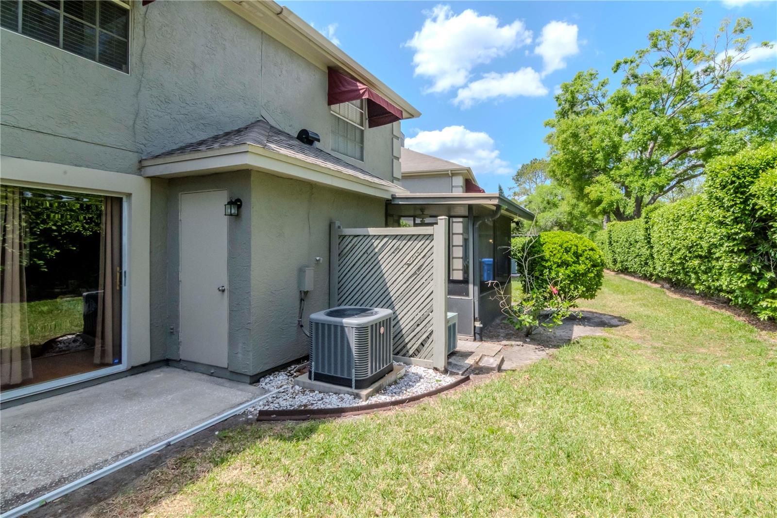 CARROLLWOOD VILLAGE PH III - Residential