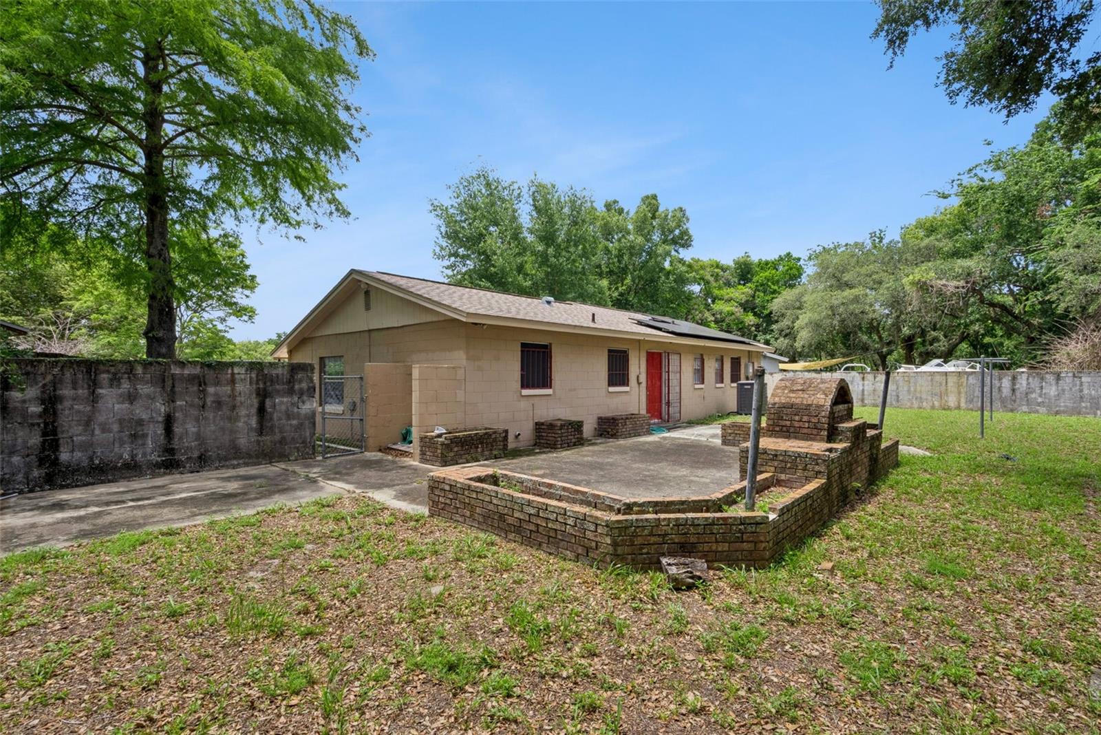 TWENTY WEST - Residential