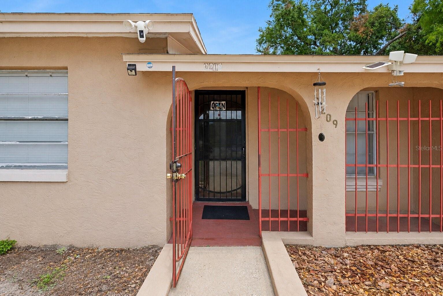 TWENTY WEST - Residential