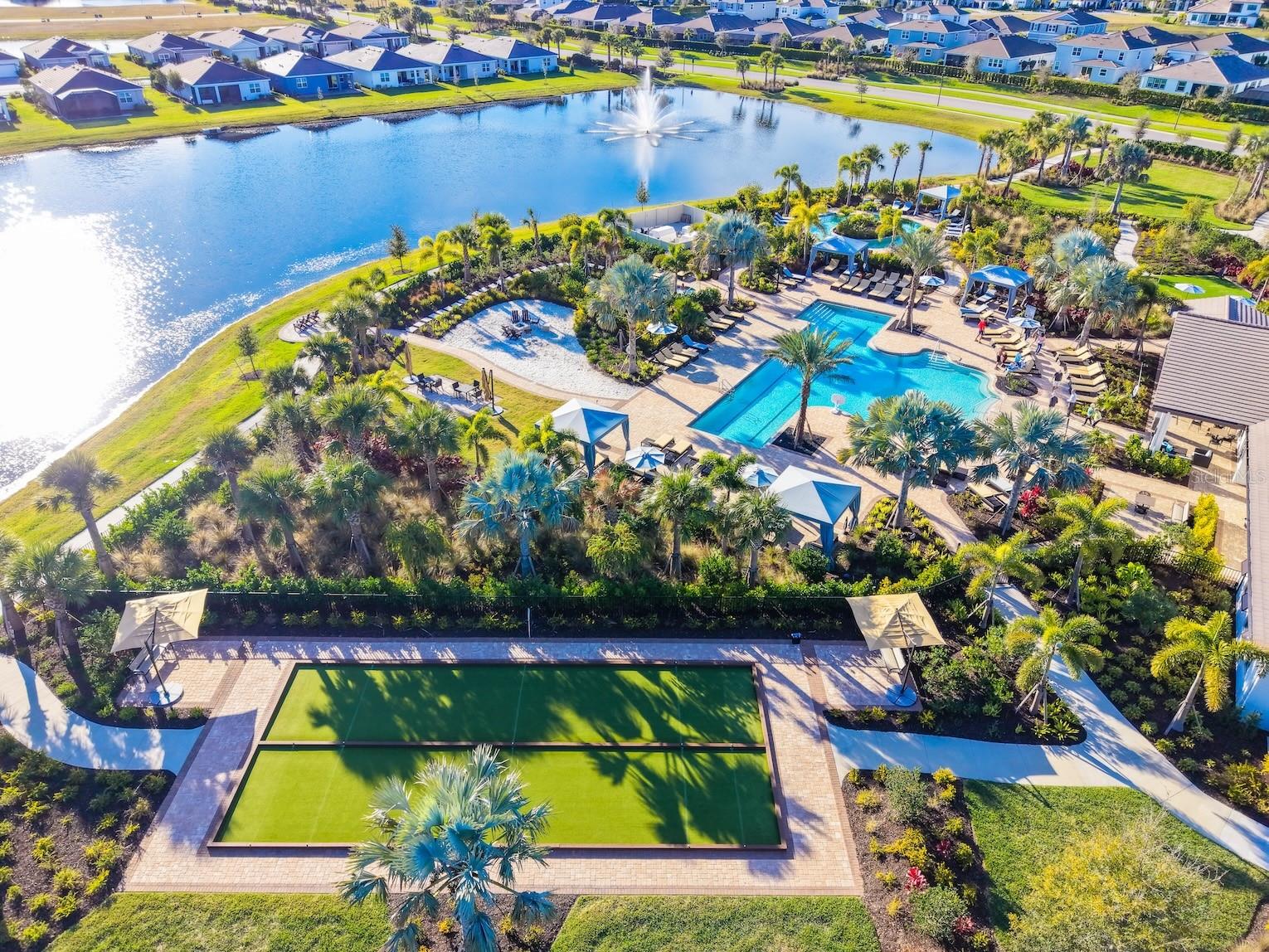 STAR FARMS AT LAKEWOOD RANCH - Residential