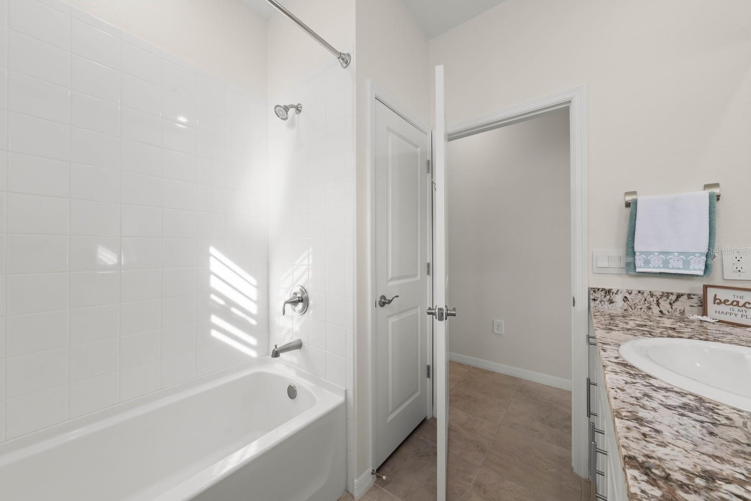 STAR FARMS AT LAKEWOOD RANCH - Residential