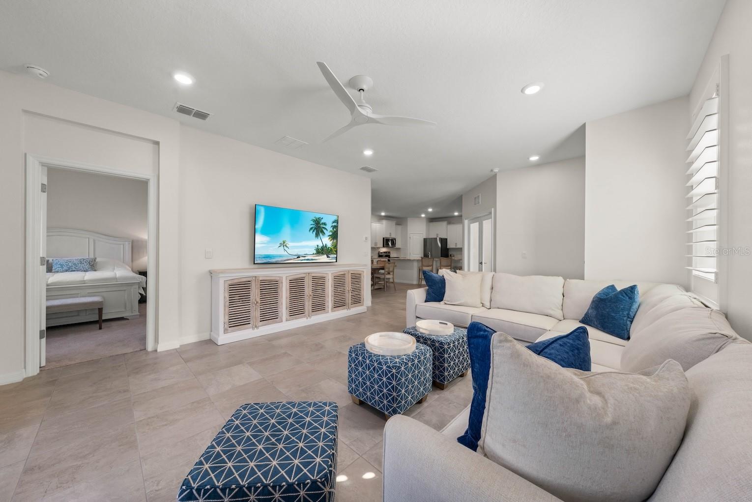 STAR FARMS AT LAKEWOOD RANCH - Residential