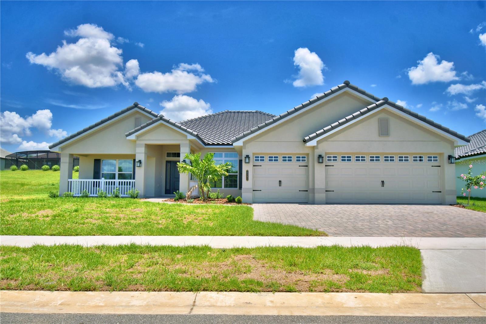 Gorgeous 4 bedroom 3 bathroom home in gated Lake Juliana Estates in Auburndale. This home features lots of space and is very light and airy throughout. Split bedrooms and open concept living/dining/kitchen.