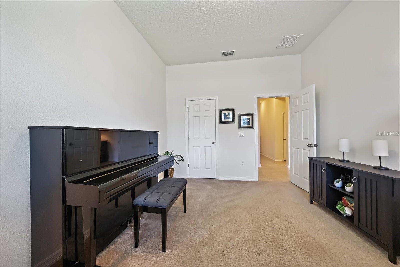 SERENITY CREEK - Residential