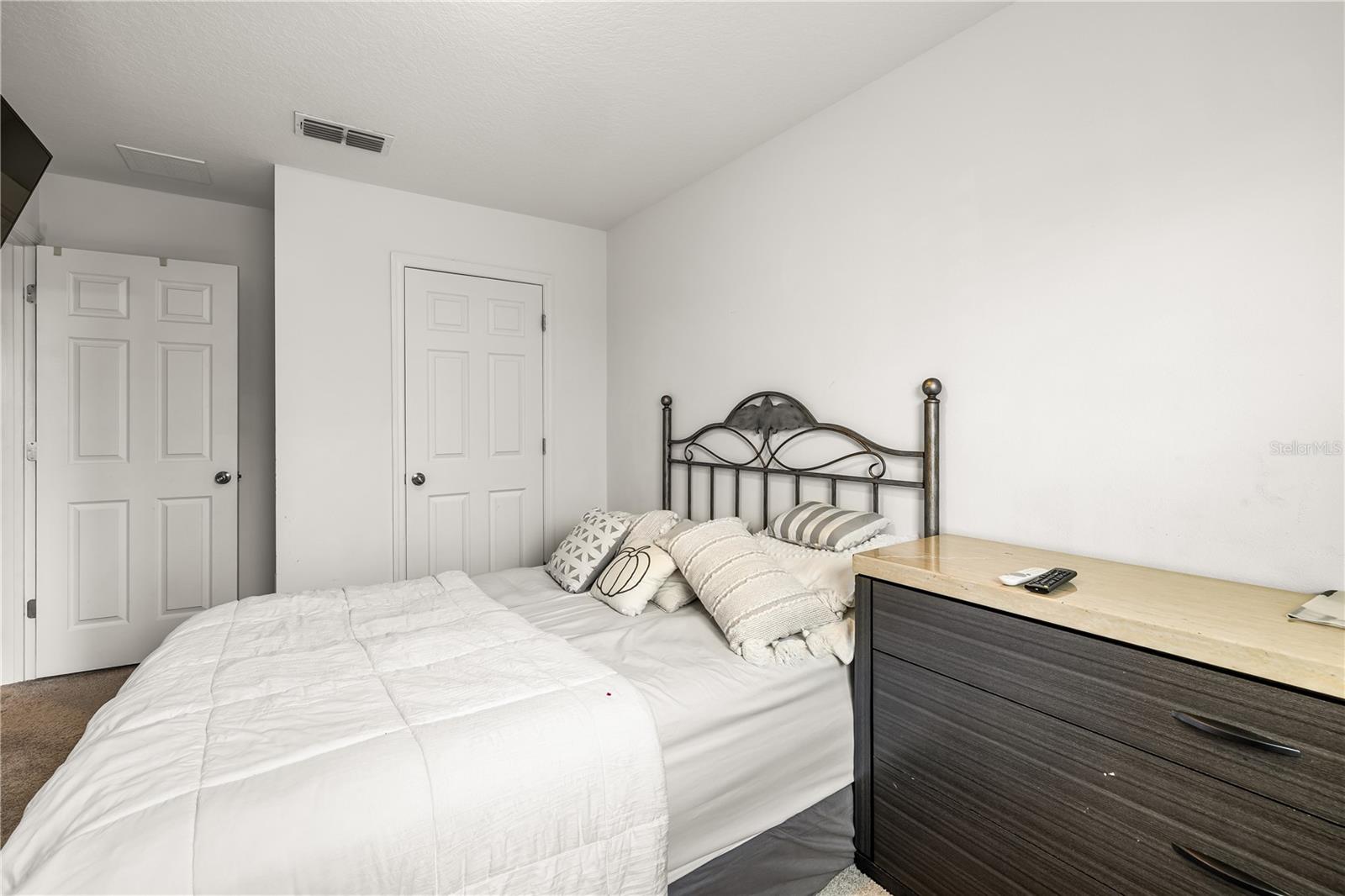 HAWKSMOOR PH 3 - Residential