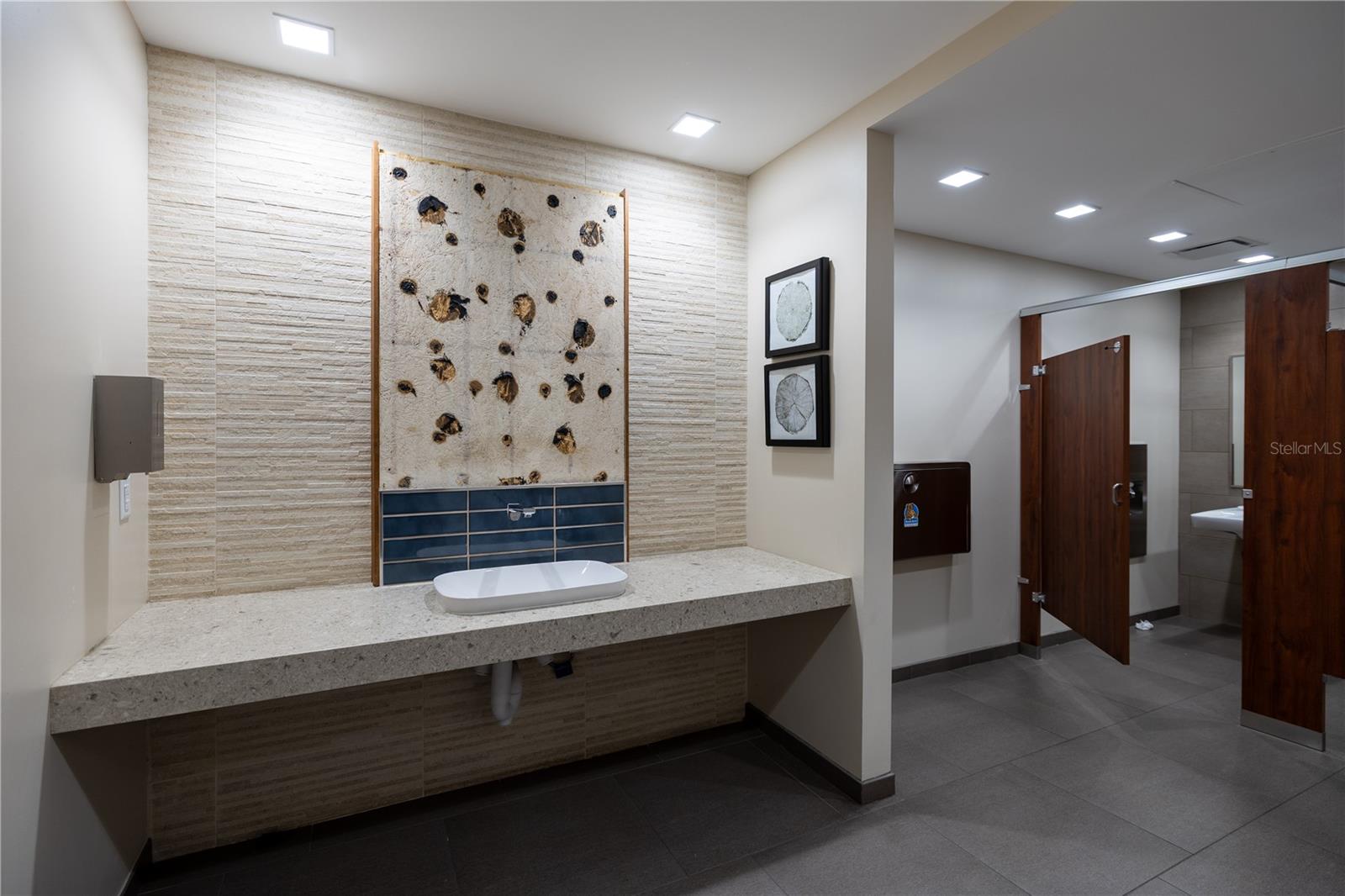 HAWKSMOOR PH 3 - Residential