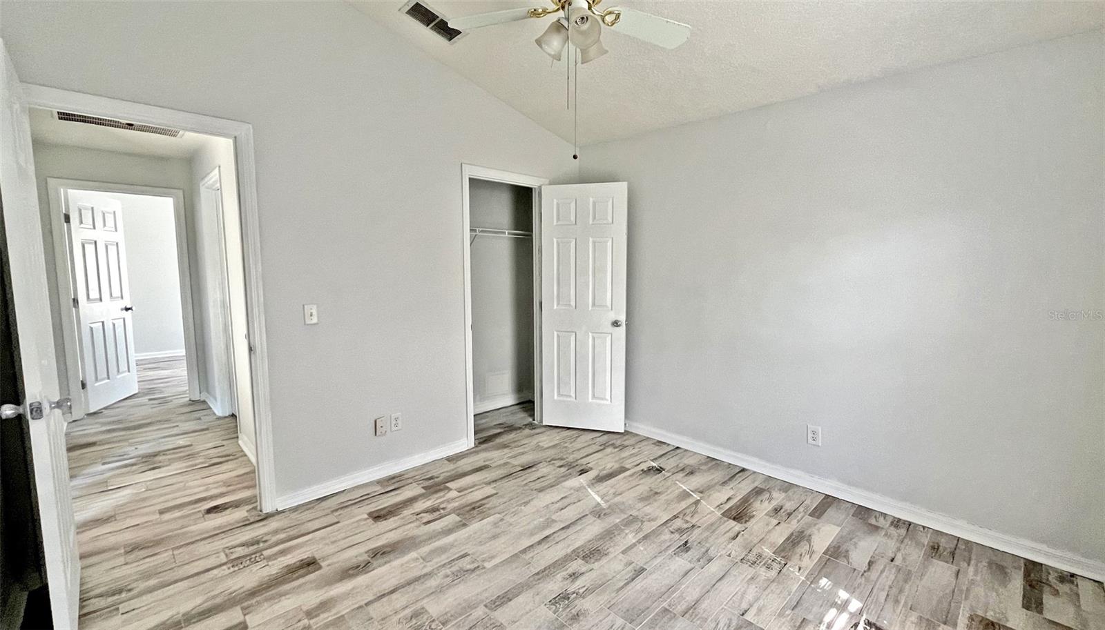SILVER PALMS - Residential Lease