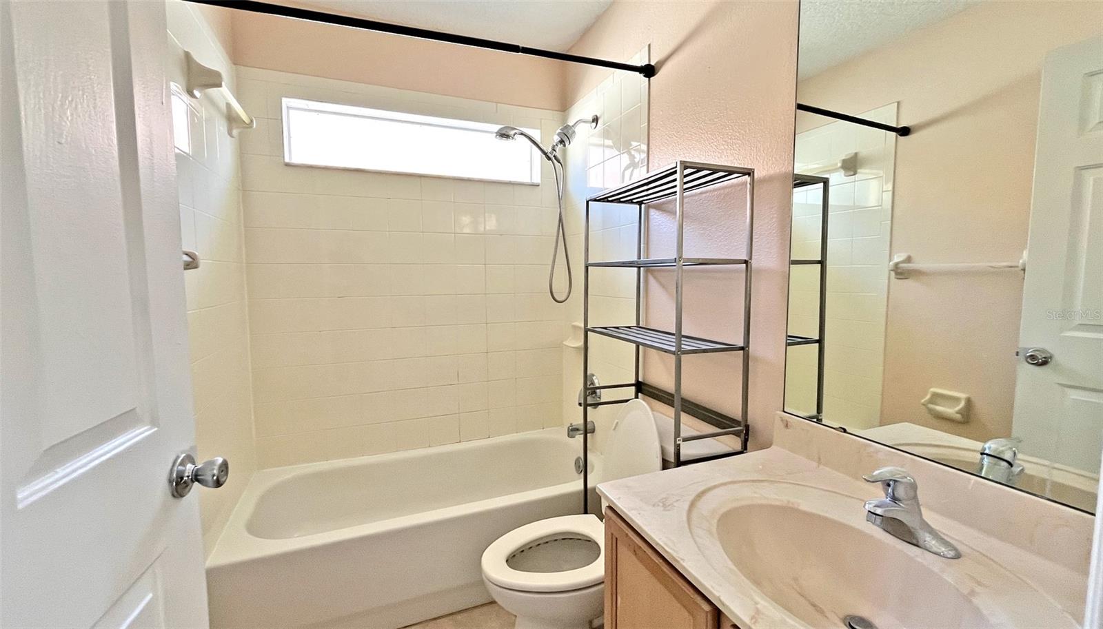 SILVER PALMS - Residential Lease