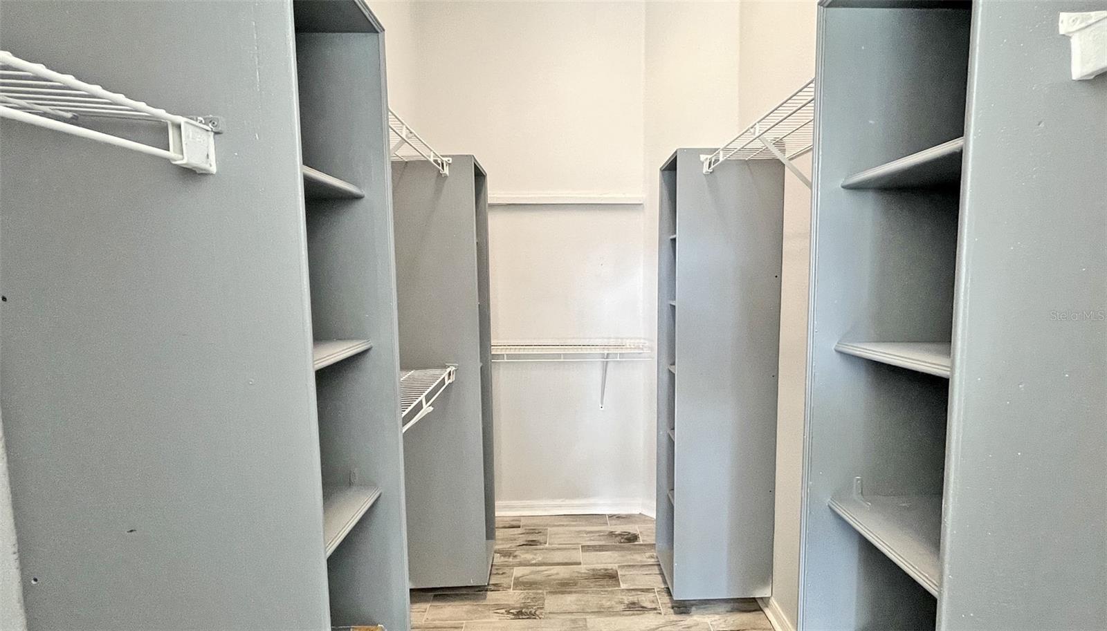 SILVER PALMS - Residential Lease