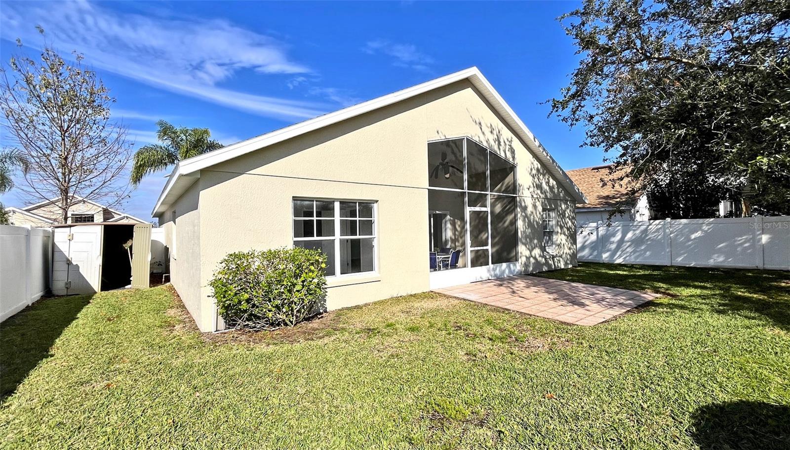 SILVER PALMS - Residential Lease