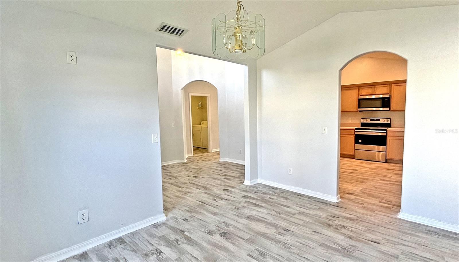 SILVER PALMS - Residential Lease