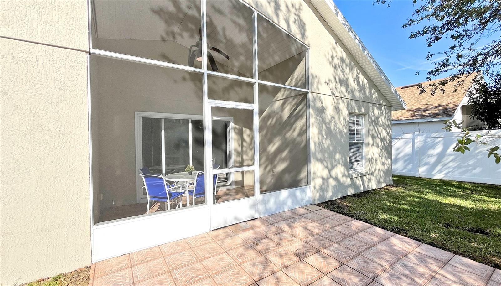 SILVER PALMS - Residential Lease