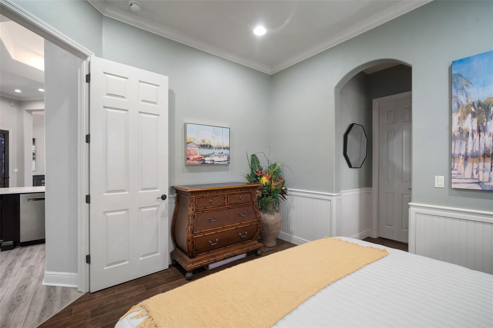 MIRABAY PH 2A-4 - Residential