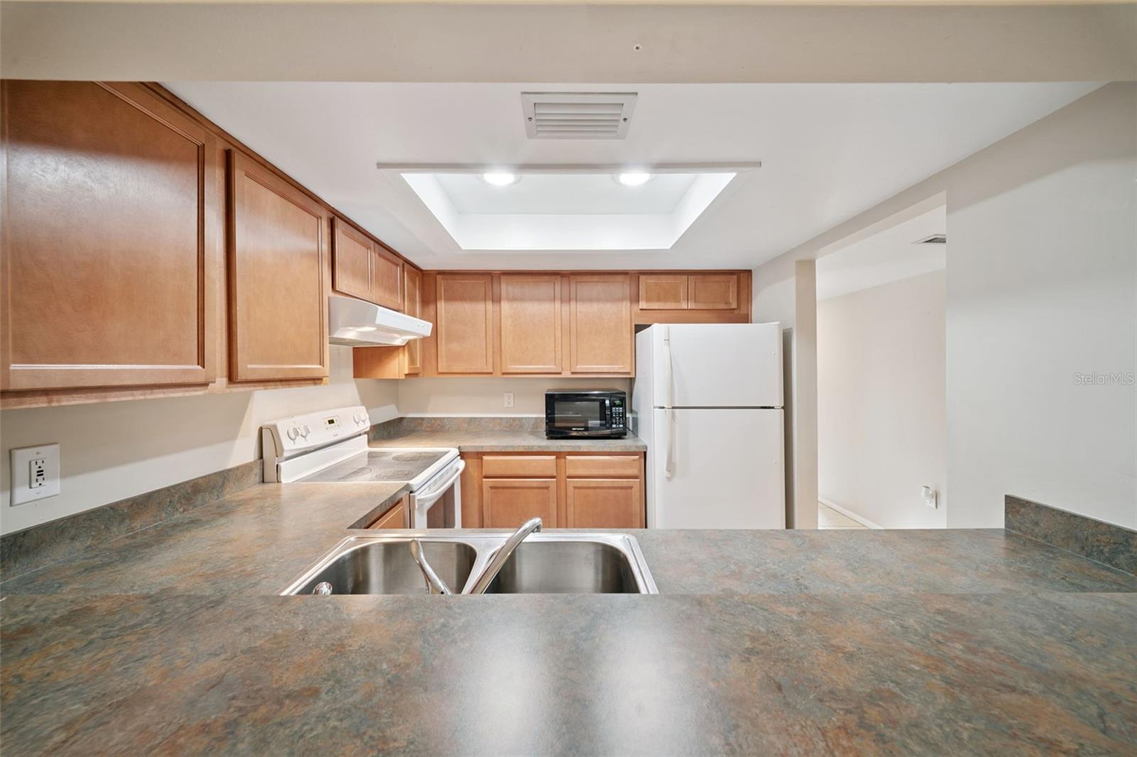 SLEEPY HARBOUR APTS CONDO - Residential