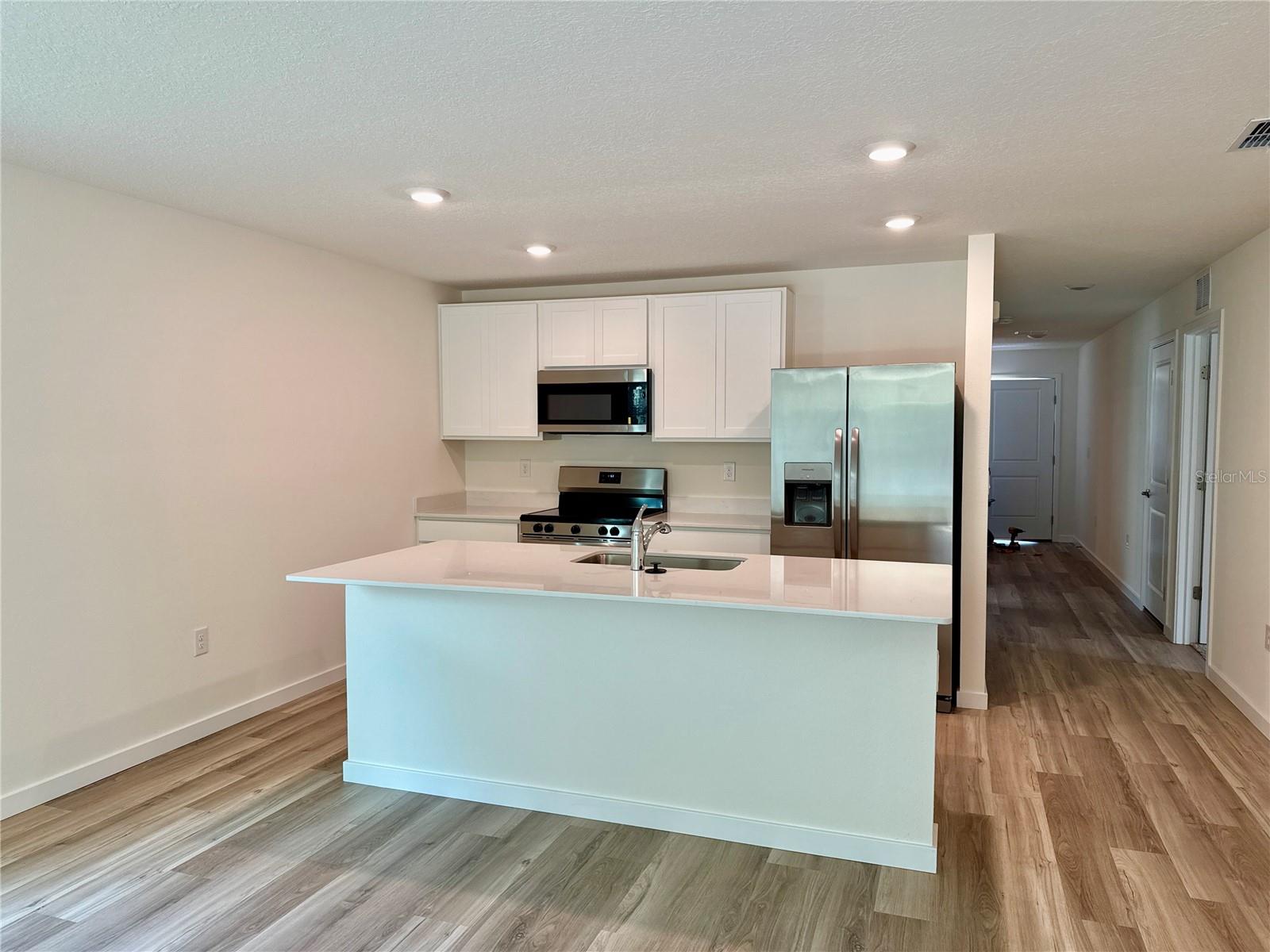 DERBY CREEK - Residential Lease