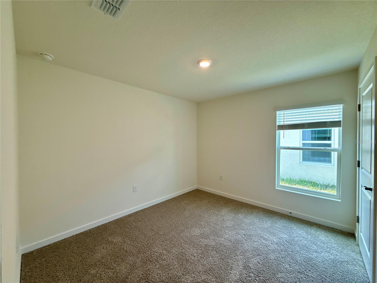 DERBY CREEK - Residential Lease