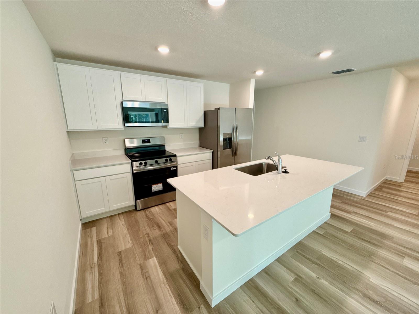 DERBY CREEK - Residential Lease