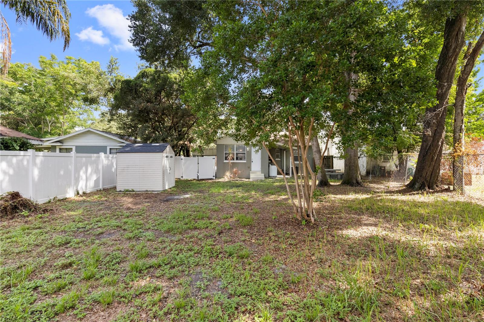 WINIFRED PARK - Residential