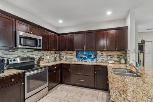 TOWNHOMES AT BRITTANY PARK - Residential