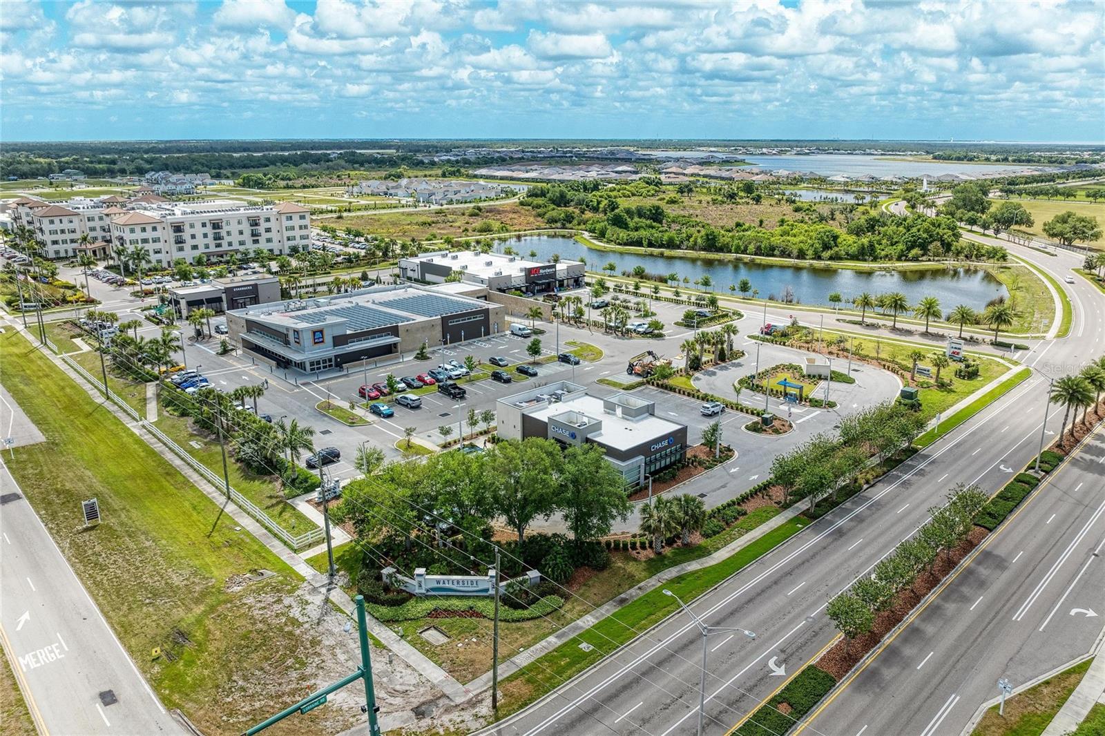 MIRAMAR LAGOONS AT LAKEWOOD RANCH III - Residential Lease