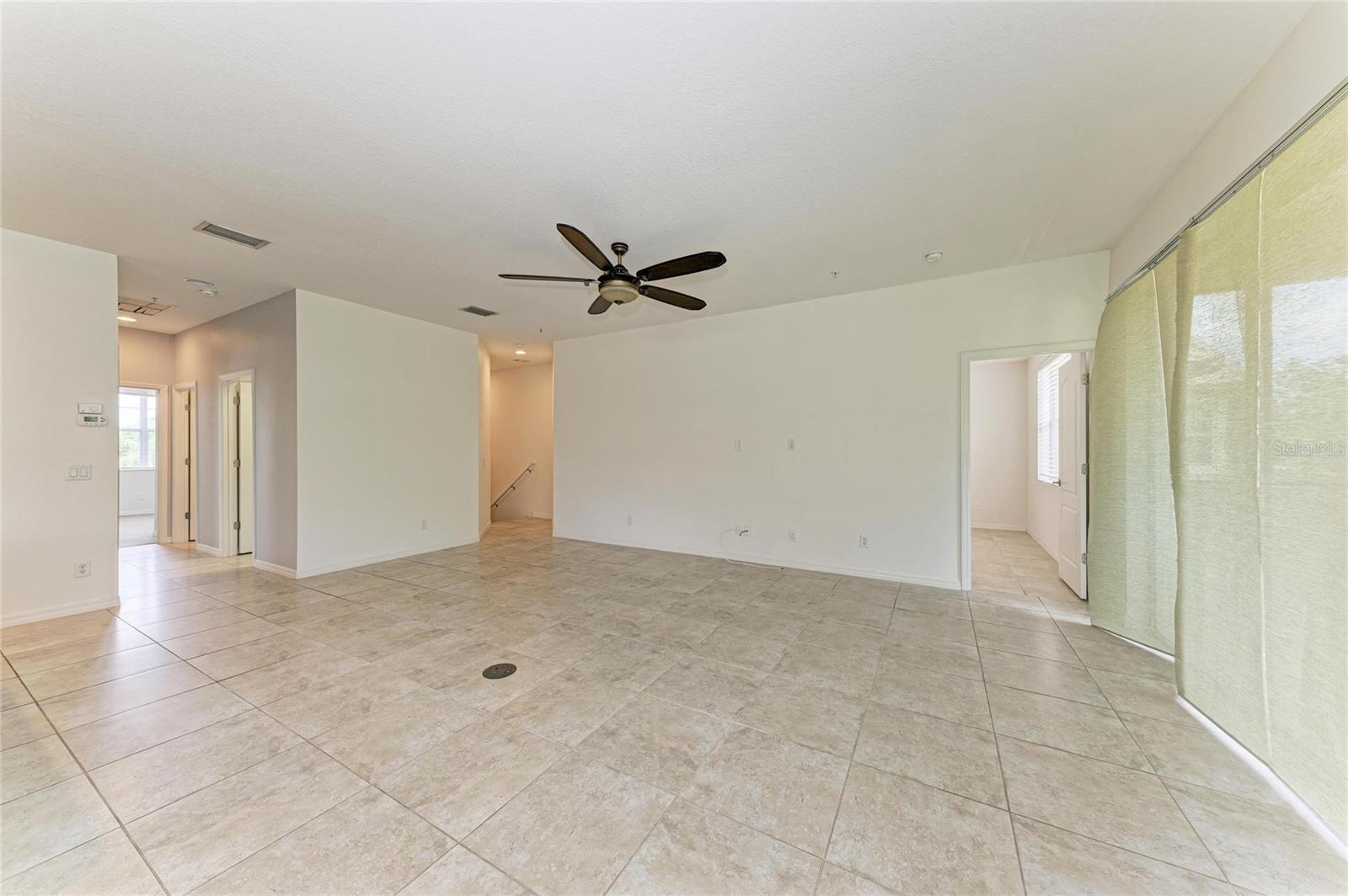 MIRAMAR LAGOONS AT LAKEWOOD RANCH III - Residential Lease
