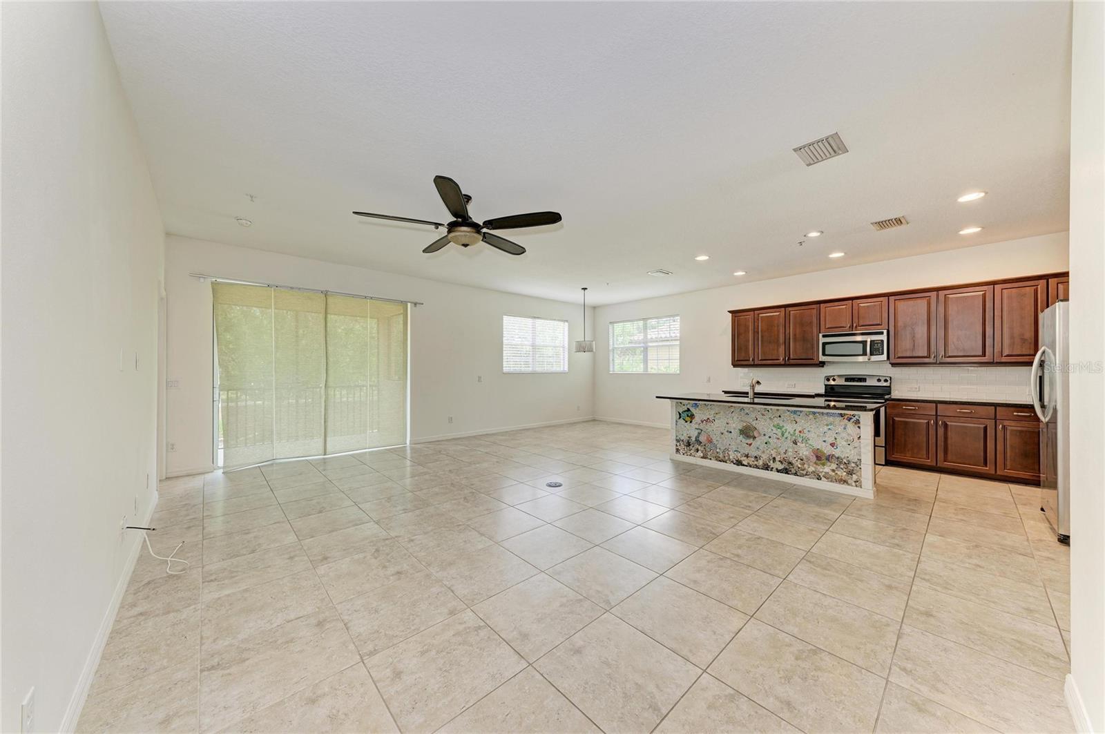 MIRAMAR LAGOONS AT LAKEWOOD RANCH III - Residential Lease