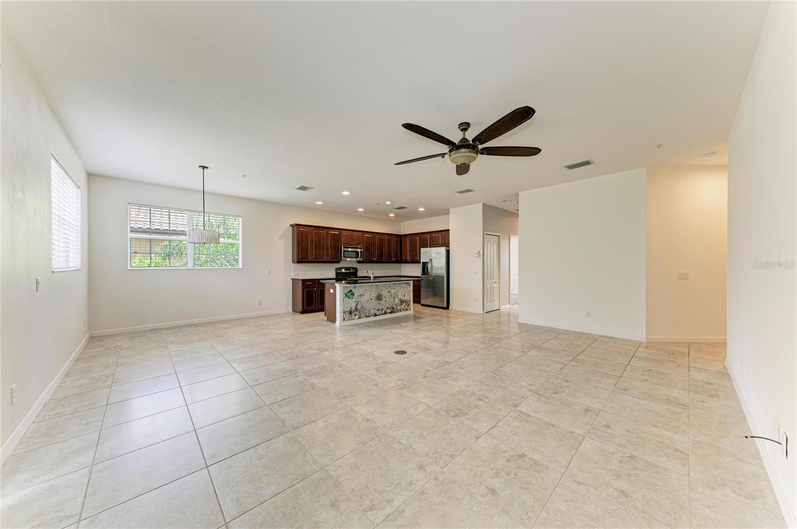 MIRAMAR LAGOONS AT LAKEWOOD RANCH III - Residential Lease