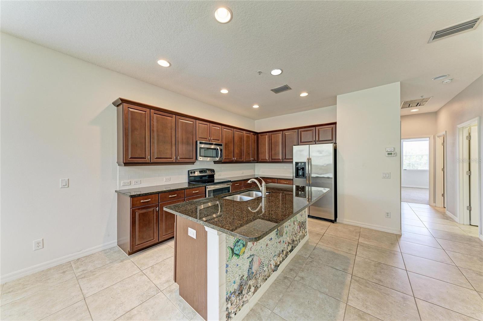 MIRAMAR LAGOONS AT LAKEWOOD RANCH III - Residential Lease