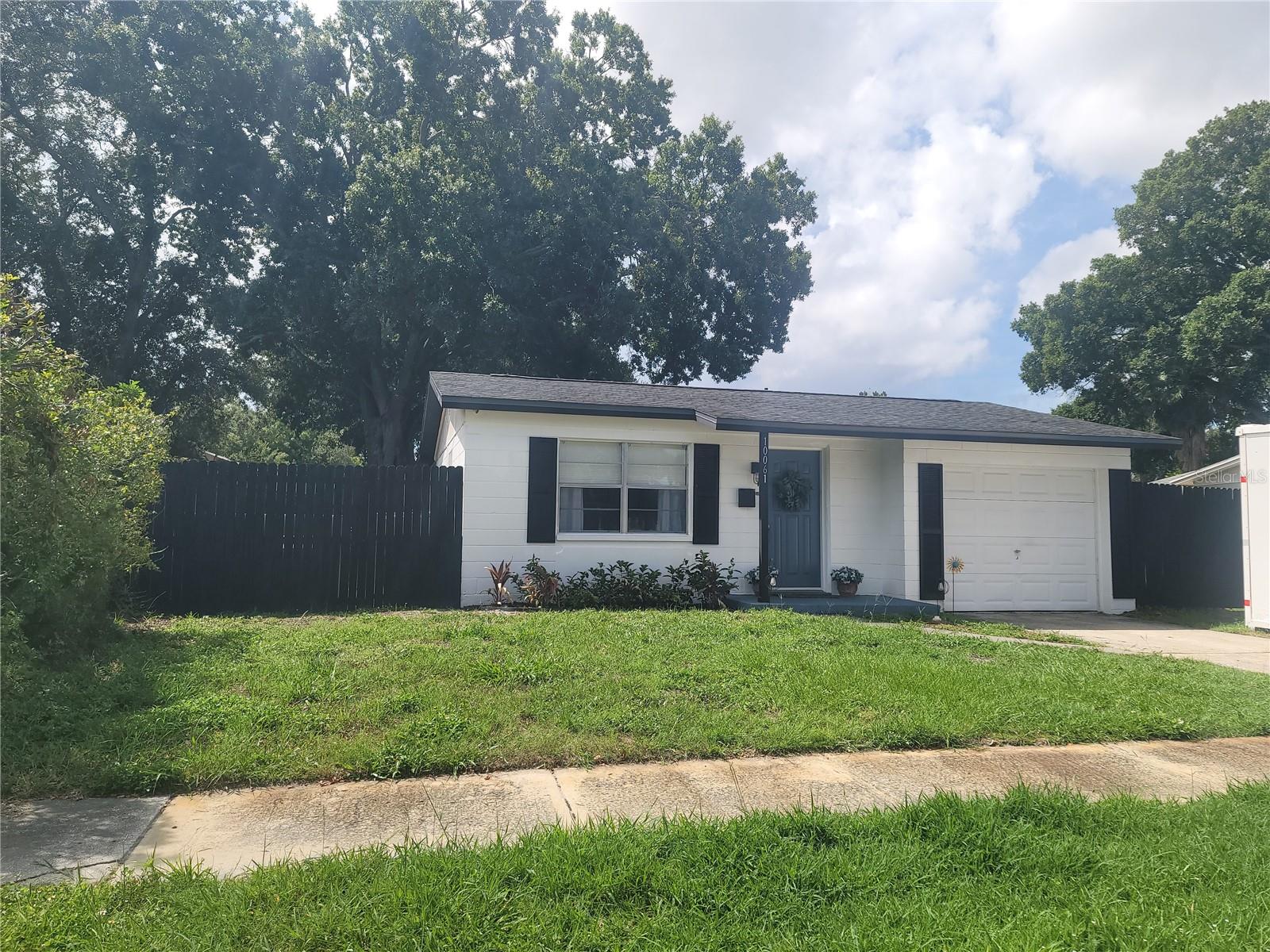 TRADE WINDS ESTATES SUB - Residential