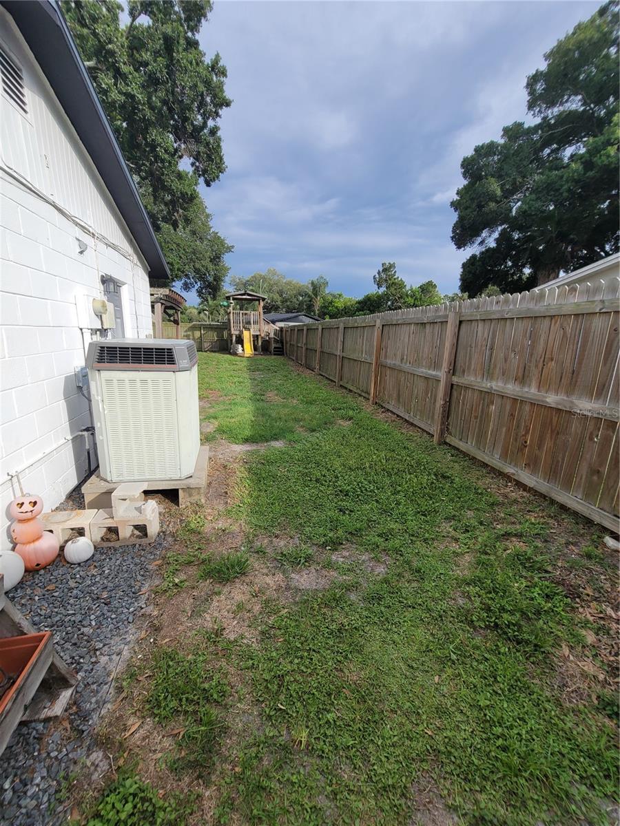 TRADE WINDS ESTATES SUB - Residential